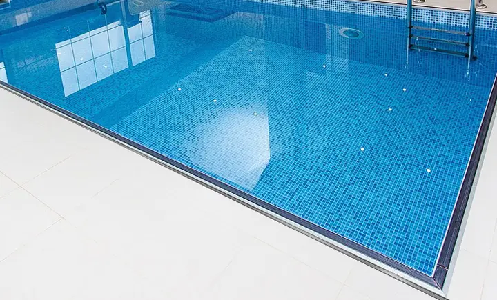 Rustfrit stål spaltekanal til swimmingpools og vandparker